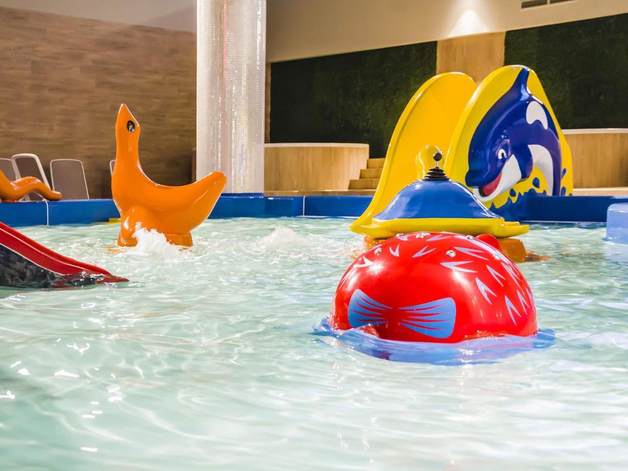 Vacationclub - Rezydencja Bursztyn Apartament 31 シフィノウイシチェ エクステリア 写真